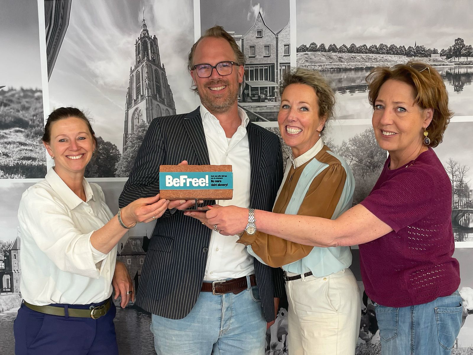 Baksteenfabriek Pakistan — stOne International voor bedrijven